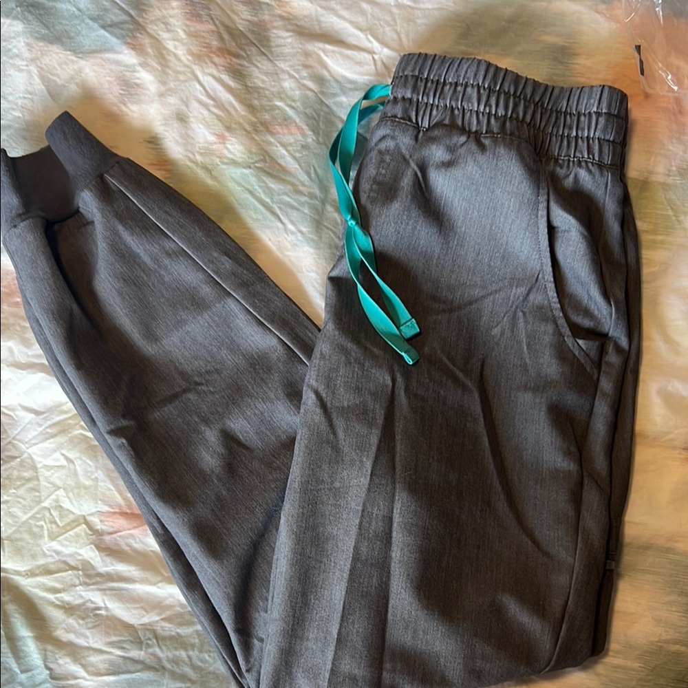 Figs high waist Zamora
EuC small